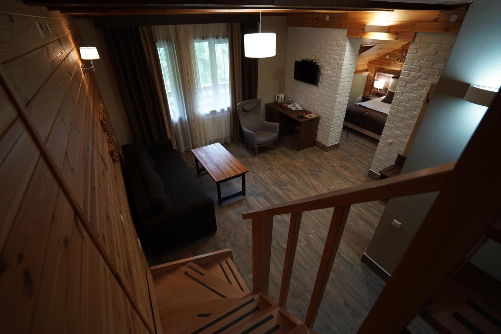 泽罗维塔山林小屋 Nizhniy Studenyy 外观 照片