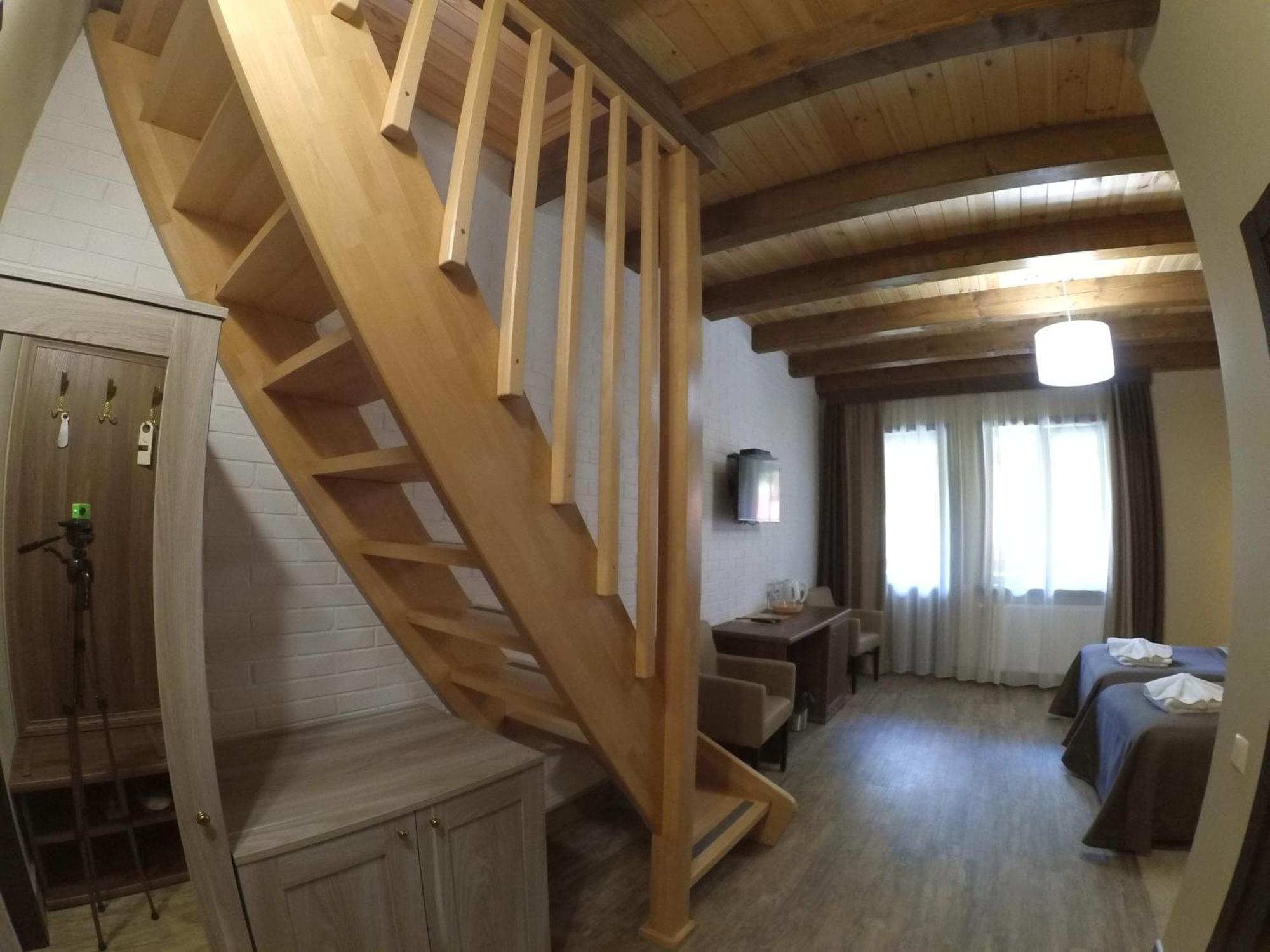 泽罗维塔山林小屋 Nizhniy Studenyy 外观 照片